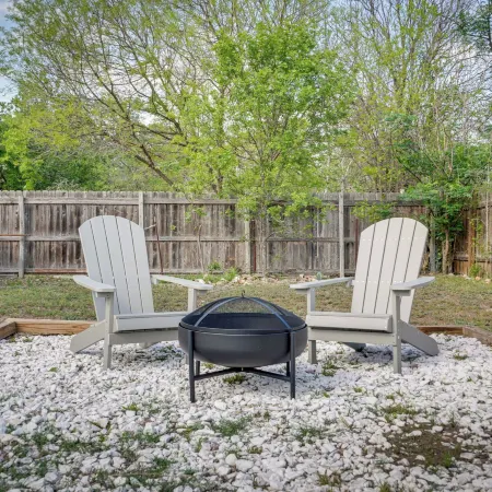 Kerrville Vacation Rental Across from River Trail!
