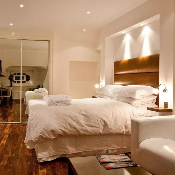 Luxury villa with Pool and Jacuzzi - Housity