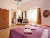 Hotel Loui Talpiot Hotels in der Nähe von Strand Bat Galim