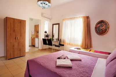 Hotel Loui Talpiot Hotels in Haifa