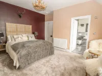 Beaulieu House - 5-Star