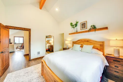 Balcony & Patio w/ Mtn Views! Bonners Ferry Escape - Wifi