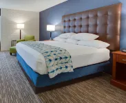 Drury Inn & Suites Nashville Airport Hotels near Nashville International Airport