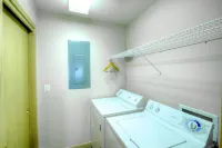 Canyon Run Townhomes F102 3 Bedroom Townhouse by RedAwning - 3-Star