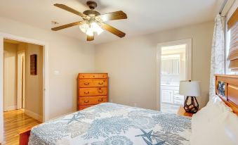 Dock, Decks & Views: Lakefront Cottage