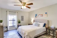 5 Mi to Dtwn: Family-Friendly Fort Worth Home - Country Houses