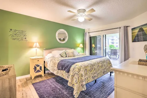 St. Augustine Beach Condo w/ Patio & Pool Access! - Wifi