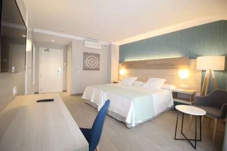 Hotel Puerta del Mar - Adults Recommended