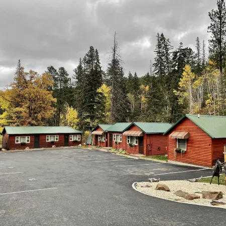 Whitetail Creek Resort