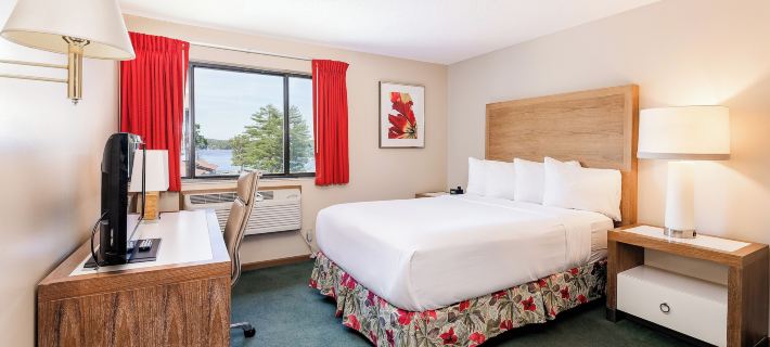 Natura Aloha Beach Resort Hotels in Sauk County
