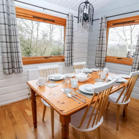 Snowy Owl Lodge