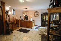 Logis Hostellerie du Perigord Vert Hotels in Saint-Front-dAlemps