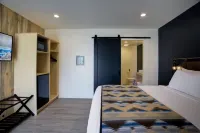 Outdoors Inn Hotels in Bonner County