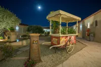Hôtel et Résidence de la Transhumance Hotels in Saint-Martin-de-Crau