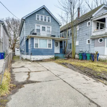 6 Mi to Dtwn Attractions Buffalo Apartment!