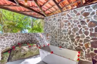 Ylang Ylang Beach Resort - Romantische