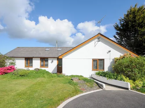 Lambley View Hotels in Holsworthy