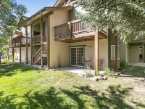 901 Crazy Horse Circle Condo Hotels in Edwards