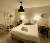Hôtel les Bains
