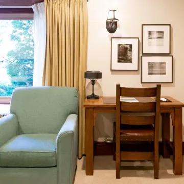 Deluxe King Room Hotel Room