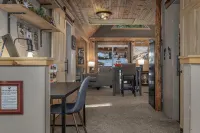 Camp David 1 Bedroom Home by NW Comfy Cabins