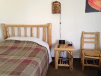 Bear's Den Lodge Hotels in Shaunavon