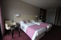 Hôtel le Cheval Blanc Hotels in Favières