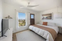 Jensen House - Incredible Desert Views 2 Bedroom Home by RedAwning Hotels in Joshua Tree