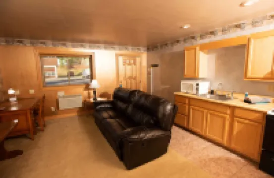 Blue Spruce Motel