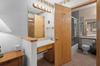 East Bay Condos 111 by Summit County Mountain Retreats