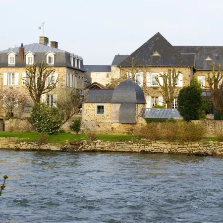 Logis Hotel Restaurant Auberge de La Sélune