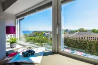 Traeth Arian Cottage - Homestays