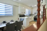 Cozy 3B Home in Prime Location w/ 2 Free Parking