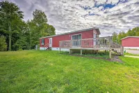 Cassopolis Cabin, Little Fish Lake on-Site! Hotels near Wounded Minnow Saloon