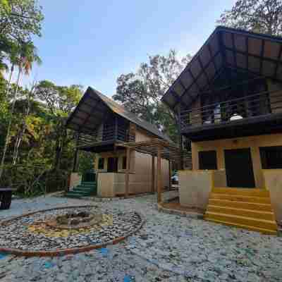 KaatiKaadu Hotel Exterior