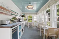 Carlisle House Inn Hotels in Nantucket