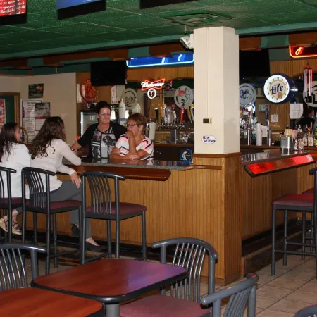 Gladstone Inn and Suites