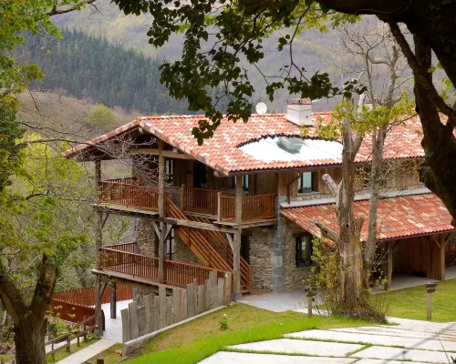 Arantza Apartamentuak Hoteles en Aranaz