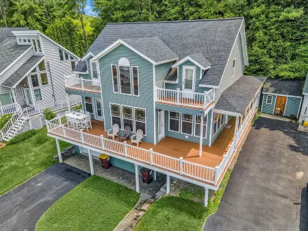 Spacious Lakeview Retreat with Jacuzzi and Outdoor Dining - Inviting Escape