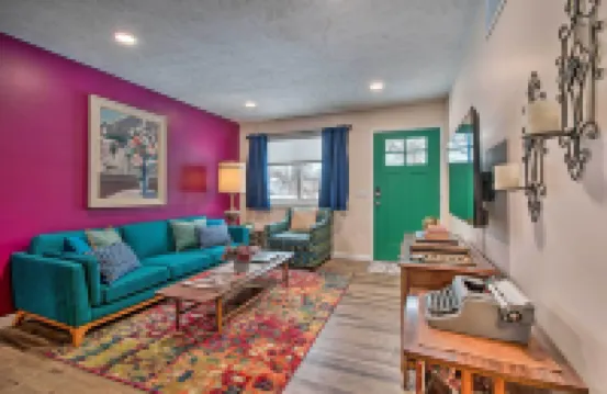 Ideally Located House - 9 Mi from Route 66!