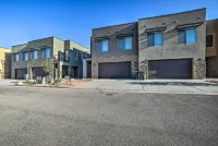 Luxury Moab Vacation Rental w/ Pool Access! - Apartments