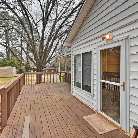 Pet-Friendly Lillington Abode ~ 1 Mi to River