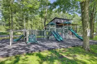 Private Beach! Luxe Lake House in Pocono Mtns - de playa
