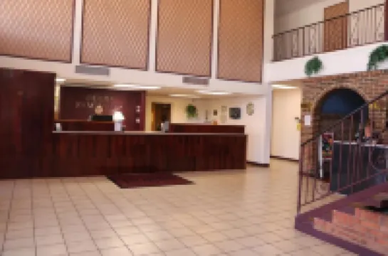 Super 8 by Wyndham Hobbs