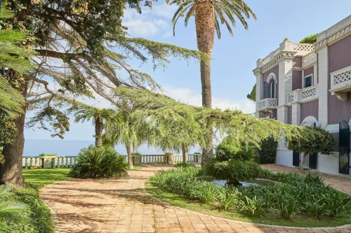 Hotel Villa Paola - 5-Star
