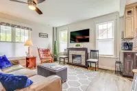 호화로운 하우스 w/ 파티오 - 그린 레이크로부터 2 블록!