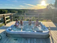 Bergs Gård & Hållsvikens Gård - Spa