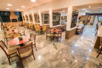 Hotel Dan Inn Uberaba & Convenções by Nacional Inn - breakfast