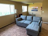 Newly Updated- Top Floor- Bona Nook