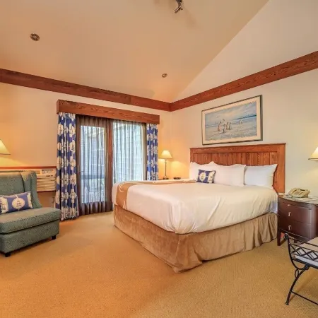 Huff Estates Inn & Winery